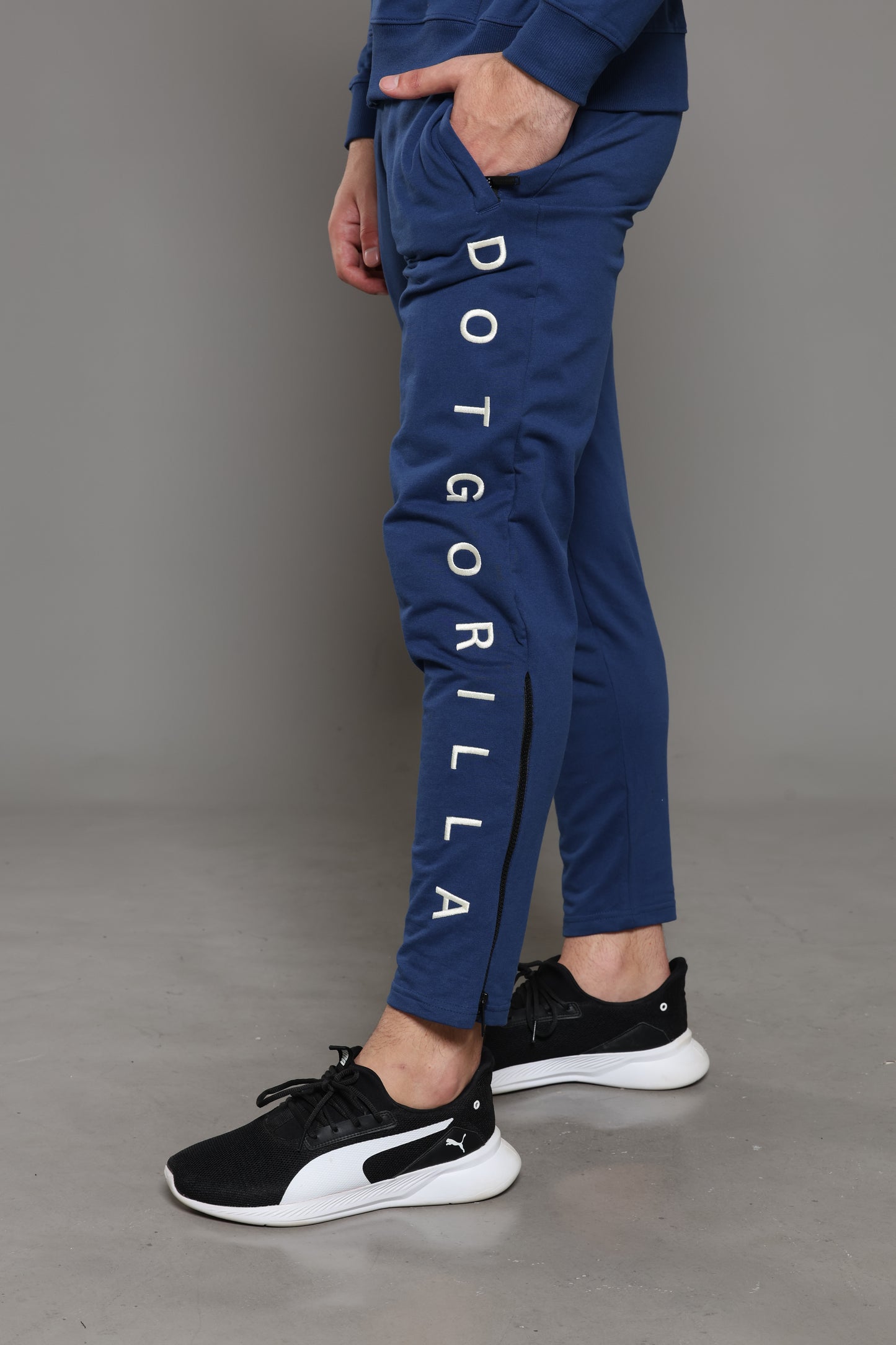 BLUE CONVERTIBLE ZIPPER TRACK PANT